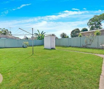 Charming 3-Bedroom Renovated Brick Home in Lalor Park&excl; - Photo 5