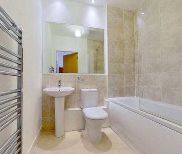 2 bedroom flat to rent - Photo 6