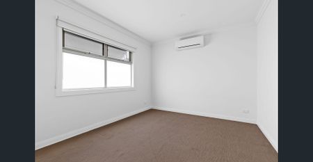 Townhouse Living at its Best - Photo 3