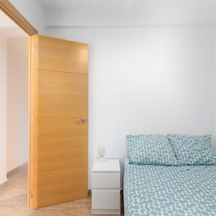 Calle Ramón de Rocafull, Valencia, Valencian Community 46011 - Photo 1