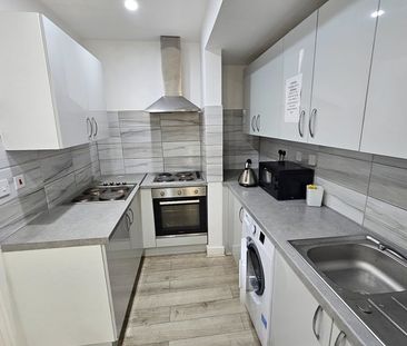 Studio Flat, Arkindale Road, SE6 - Photo 2