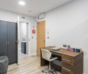Studio to rent - Photo 3