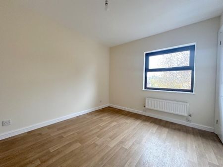 2 bedroom terraced house to rent - Photo 2