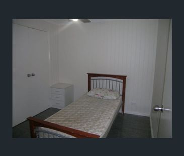 Modern Three Bedroom Unit - Great location and close to all amenities. - Photo 4