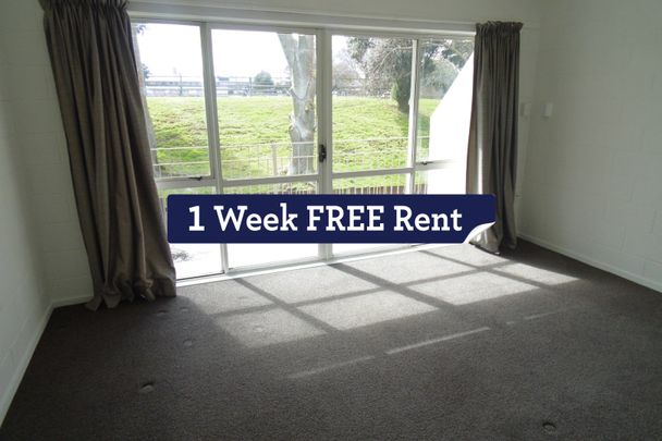 Fantastic location - Photo 1