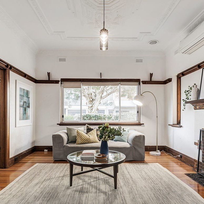 Garden Maintenance Included - Photo 1