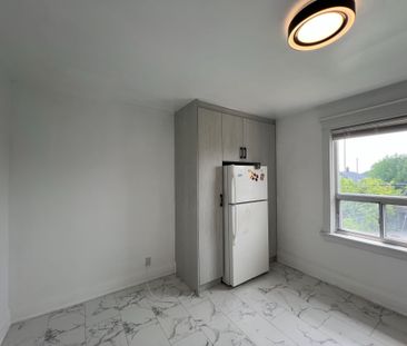 For Lease - 366 Lauder Avenue Unit# 2nd Floor, Toronto, Ontario - Photo 3