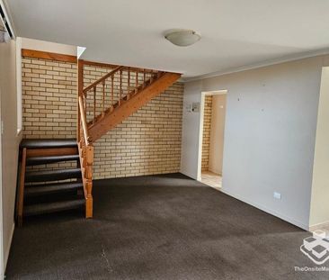 Spacious & Secure 2-Bedroom Townhouse in Prime Algester Location - Photo 3