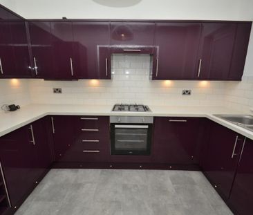 2 bedroom semi-detached house to rent - Photo 4