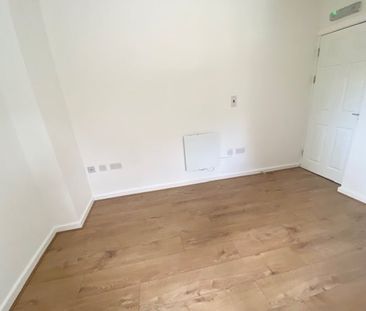 Buckingham Road, Bletchley, MILTON KEYNES - Photo 2
