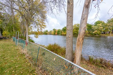 For Lease - 250 Ashley Street, Belleville, Ontario - Photo 4