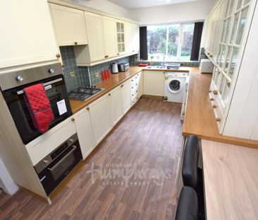 6 bedroom terraced house to rent - Photo 3