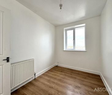 2 bedroom semi-detached bungalow to rent - Photo 6