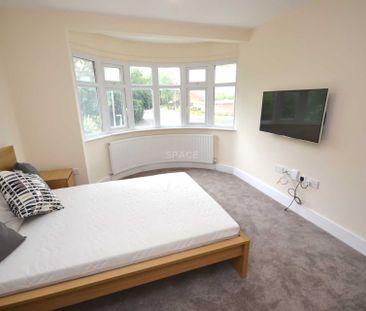 Church Road, Reading, Berkshire, RG6 1HW - Room 4 - Photo 2