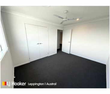 MODERN DOUBLE STOREY LIVING AT ITS FINEST - Photo 4