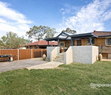Charming Family Home with Entertainer's Backyard! - Photo 5