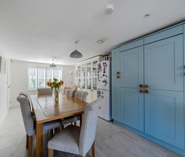 3 bedroom link detached house to rent - Photo 4
