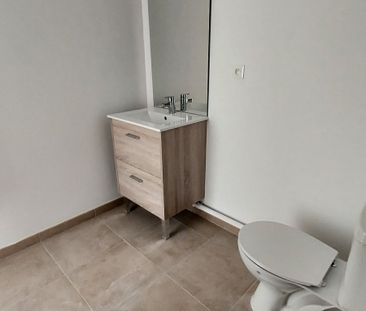 Location Appartement 2 pièces 46m² LUCE 28110 - Photo 3