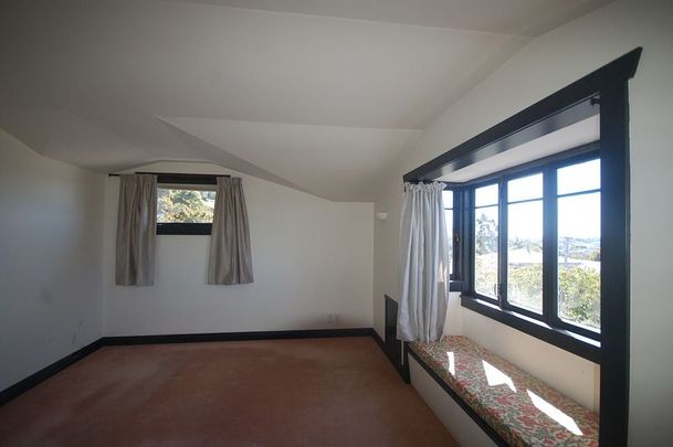 character home for you！ - Photo 1