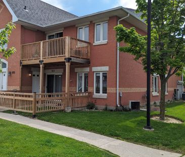 For Lease - 4140 Foxwood Drive Unit# 901, Burlington, Ontario - Photo 5