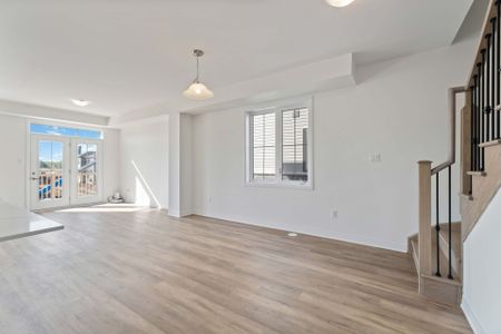 For Lease - 12 Feather Road, Welland, Ontario - Photo 3