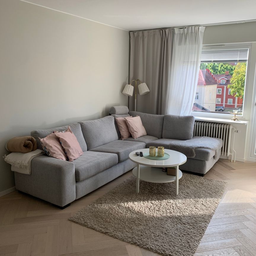 Gustaf Adolfsgatan, Sala - Photo 1