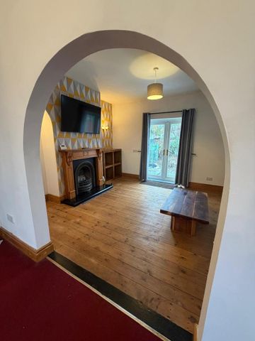 3 bedroom terraced house to rent - Photo 3