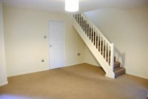 2 Bedroom Terrace House For Rent - Photo 2