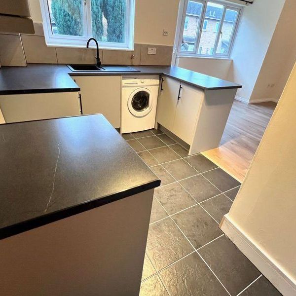 1 bedroom end of terrace house to rent - Photo 1