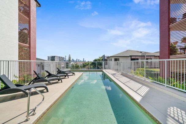18/11 Kitchener Street , - Photo 1