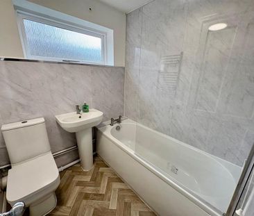 2 bedroom coach house to rent - Photo 6