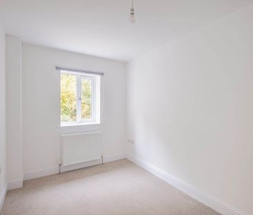 Uphill Drive, Larkhall - Photo 6