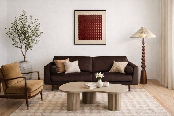 2 Bed Flat, St. Lukes Court, SW11 - Photo 1