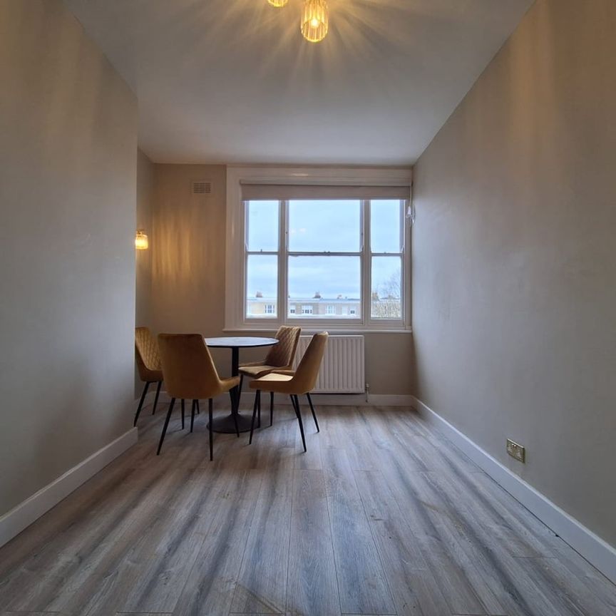 1 Bed Flat, Westcroft Square, W6 - Photo 1