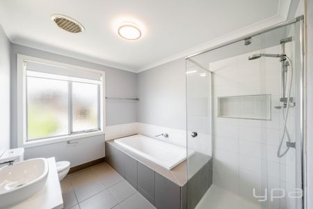 The Perfect Townhouse! - Photo 5