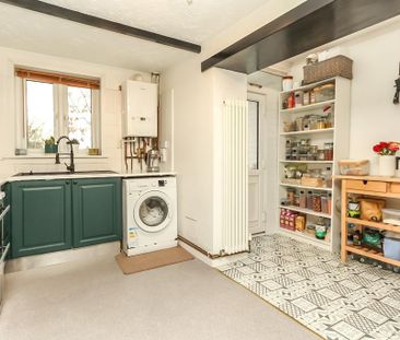 3 bedroom terraced house to rent - Photo 6