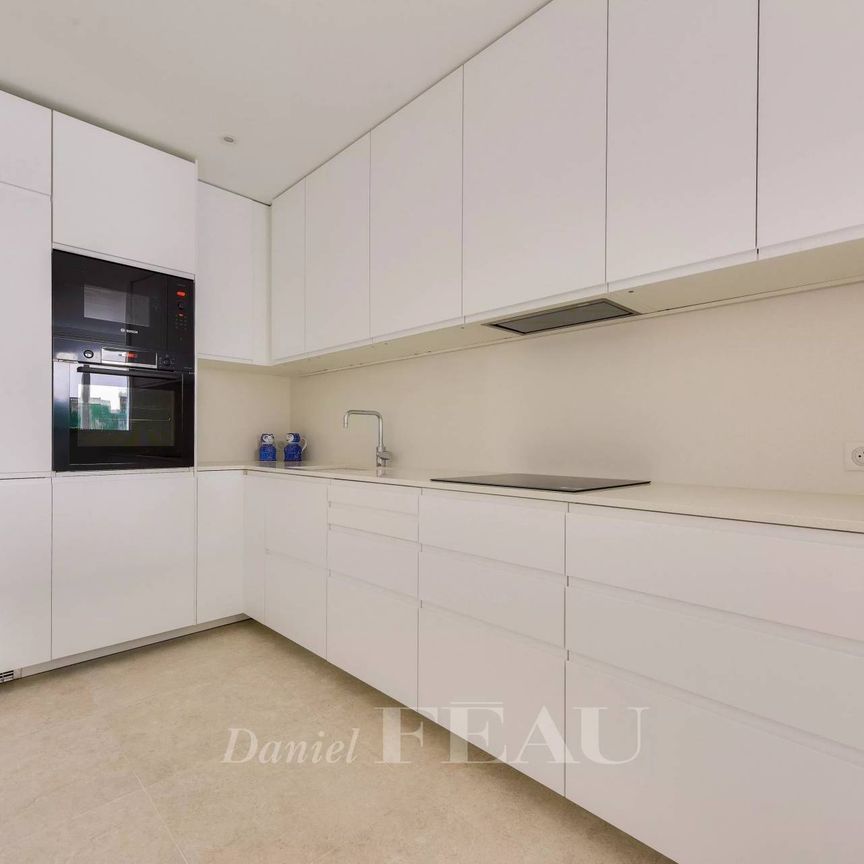 Location appartement, Paris 16ème (75016), 4 pièces, 94.9 m², ref 86405026 - Photo 1