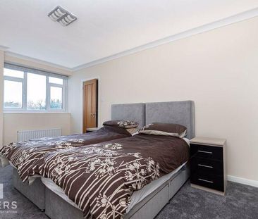 3 bedroom apartment to rent - Photo 6