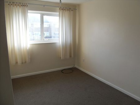 Flat to rent on - Photo 4
