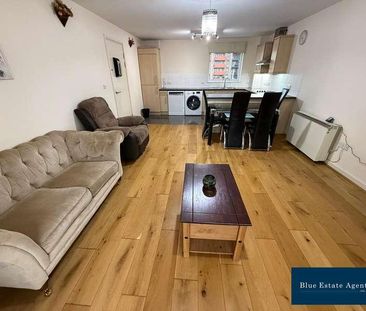 Prince Regent Road, Hounslow, TW3 - Photo 3