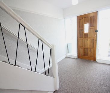 3 bedroom semi-detached house to rent - Photo 3