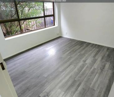 “Unfurnished 2-bedroom apartment” - Photo 2
