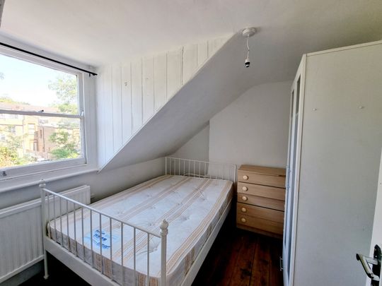 Calverley Grove, N19 3LQ, Archway - Photo 1