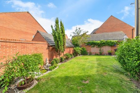 Caldicot Gardens, GRANTHAM - Photo 4