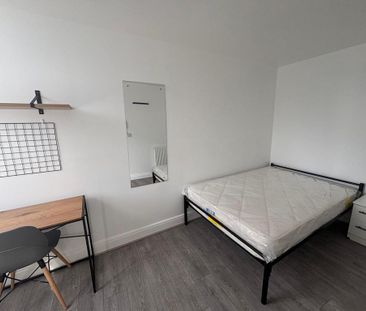 1 bedroom in a house share to rent - Photo 6