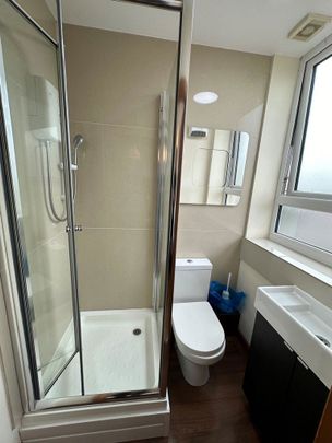 Queens Road Studio 13 - Photo 1