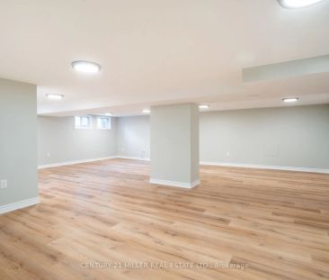 Detached Home For Lease | W9254638 - Photo 4
