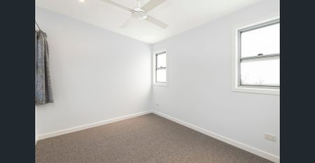2 Bedroom Granny Flat in Prime Avalon Location - Photo 2