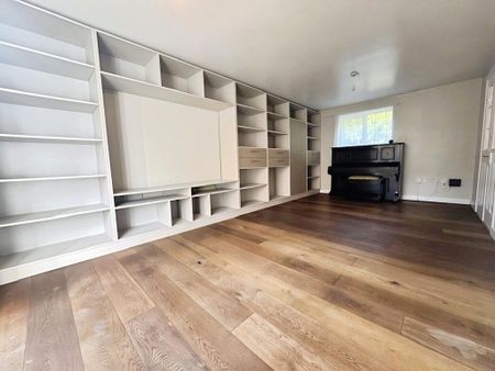 4 bedroom terraced house to rent - Photo 2