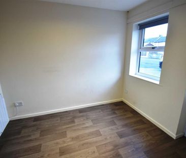 2 bedroom semi-detached house to rent - Photo 3